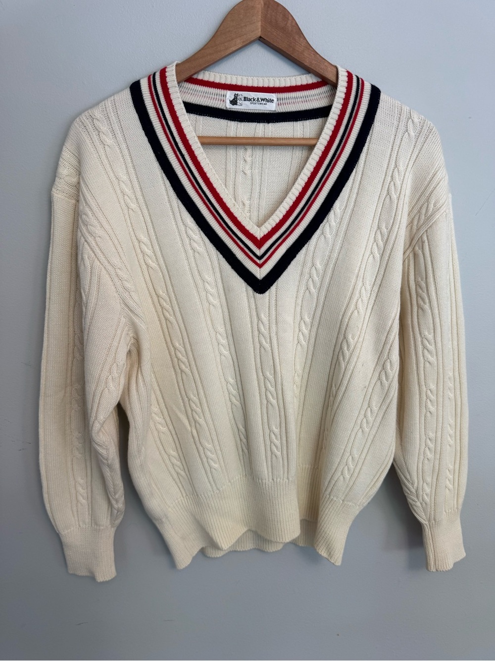 Black & White Sportswear Vintage Cable Knit V-Neck Sweater Cream Striped